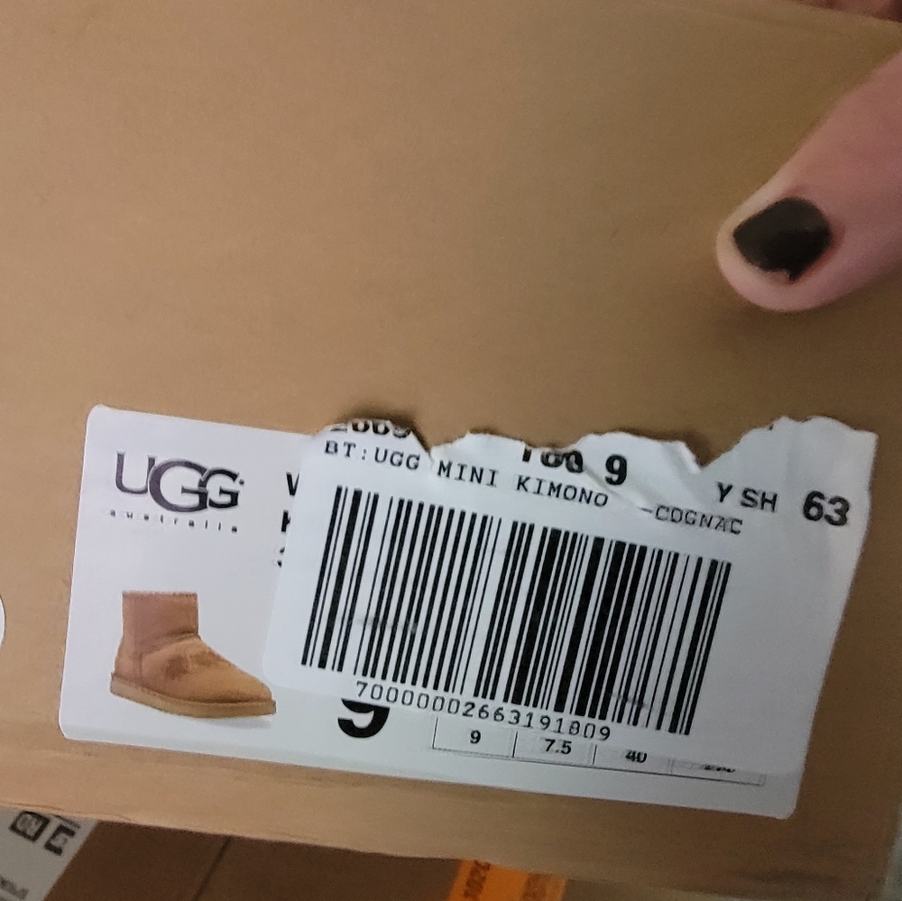 Mini Ugg Boots - image 5